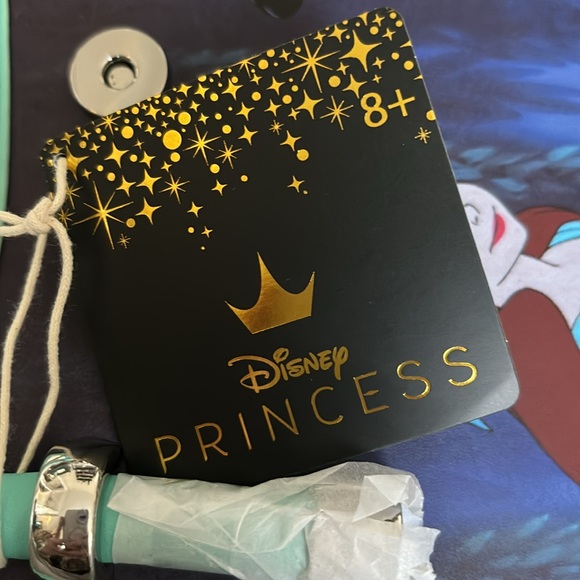 NWT-Disney Loungefly The Little Mermaid Princess Scenes Crossbody Bag - Picture 7 of 7